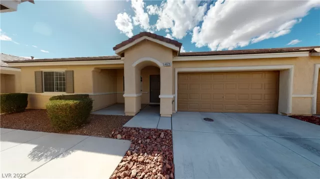 MLS: 2379341 Condo For Sale