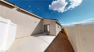 Photo #3: 2379341 Listing 