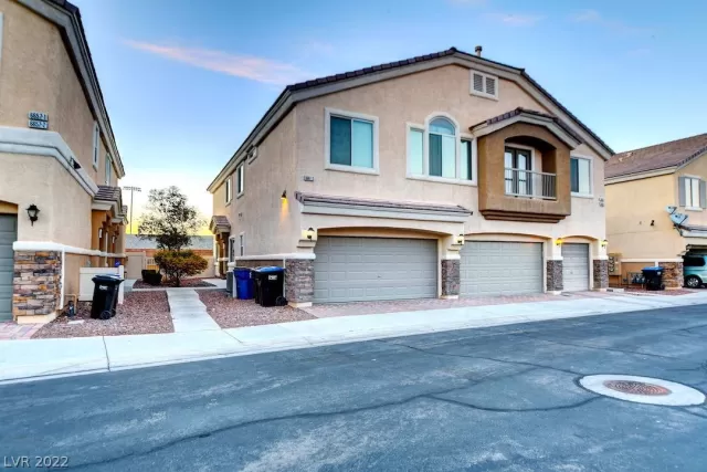 MLS: 2379353 Condo For Sale