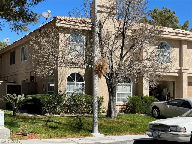 MLS: 2379371 Condo For Sale