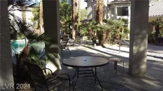 Photo #5: 2379372 Listing 