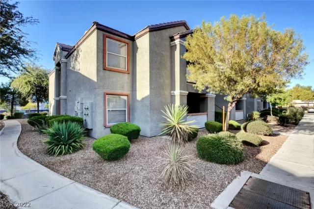 MLS: 2379378 Condo For Sale