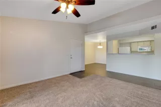 Photo #5: 2379378 Listing