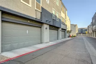 Photo #3: 2379381 Listing 