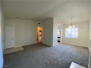 Photo #3: 2379382 Listing 