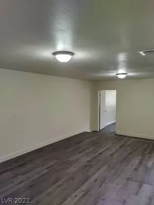 Photo #6: 2379384 Listing 