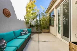 Photo #2: 2379399 Listing 