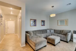 Photo #5: 2379399 Listing 