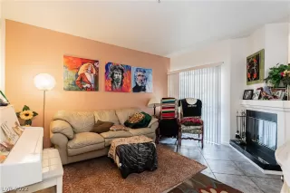 Photo #2: 2379408 Listing