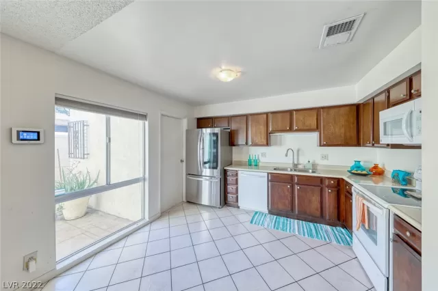 MLS: 2379414 Condo For Sale