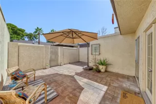 Photo #2: 2379414 Listing