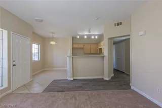 Photo #4: 2379430 Listing