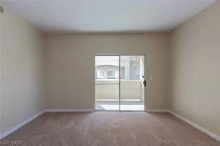 Photo #5: 2379430 Listing