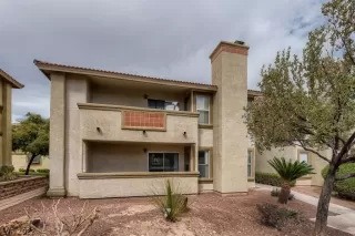 Photo #1: 2379431 Listing