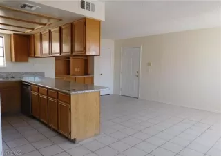 Photo #1: 2379476 Listing