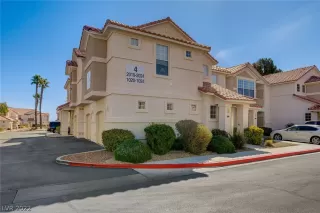 Photo #1: 2379496 Listing