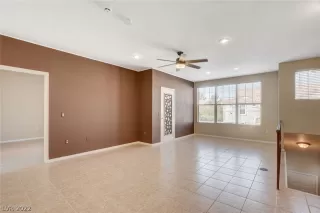 Photo #2: 2379496 Listing