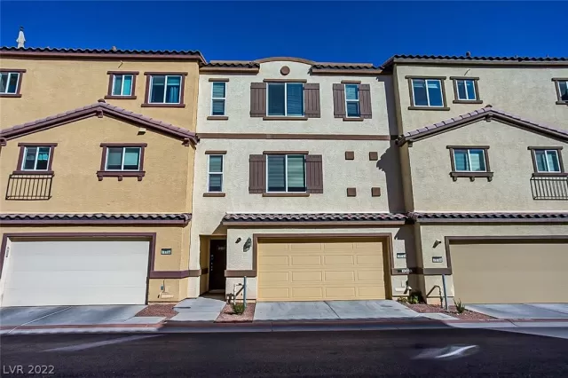 MLS: 2379528 Condo For Sale