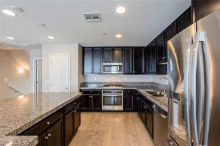 Photo #1: 2379528 Listing