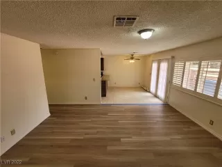 Photo #1: 2379536 Listing 