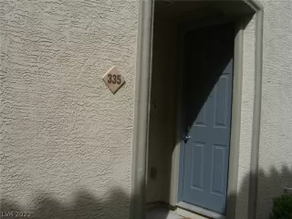 Photo #4: 2379543 Listing