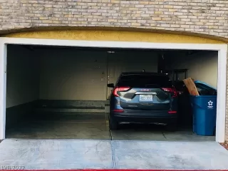 Photo #3: 2379558 Listing 