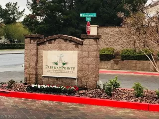 Photo #5: 2379558 Listing 