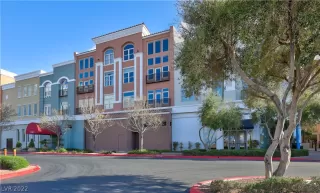 Photo #2: 2379577 Listing