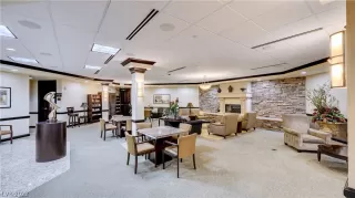 Photo #5: 2379577 Listing