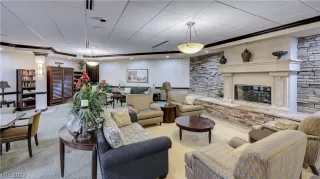 Photo #6: 2379577 Listing