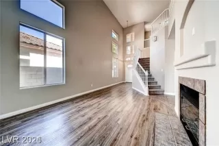 Photo #6: 2379578 Listing