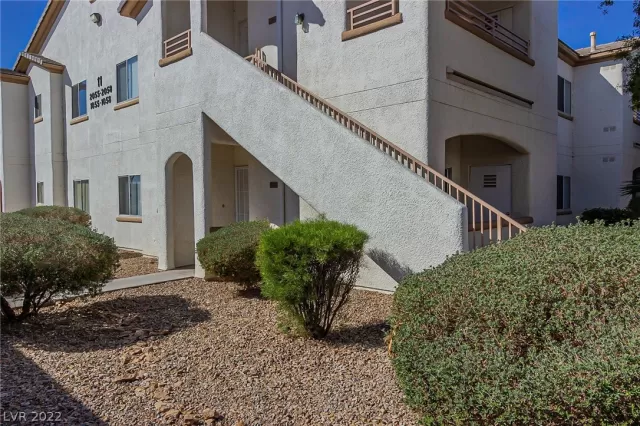 MLS: 2379586 Condo For Sale