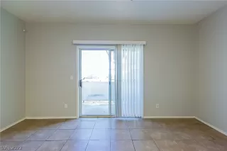 Photo #2: 2379586 Listing