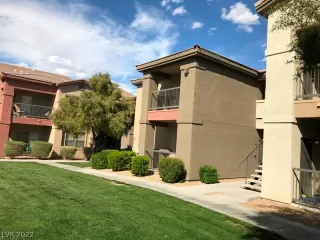 Photo #3: 2379671 Listing