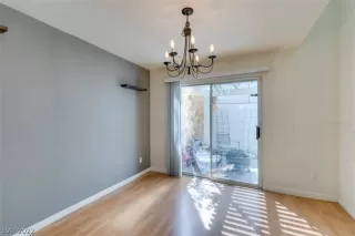 Photo #5: 2379697 Listing 