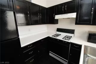 Photo #4: 2379713 Listing 