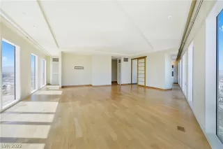 Photo #2: 2379740 Listing 