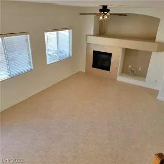 Photo #6: 2379771 Listing