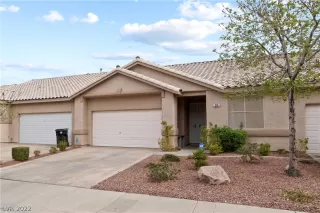 Photo #1: 2379802 Listing 