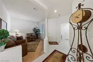 Photo #2: 2379808 Listing 