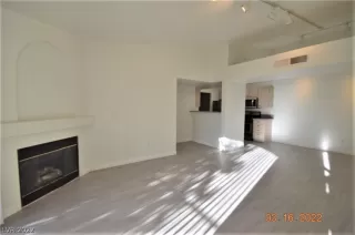 Photo #6: 2379826 Listing