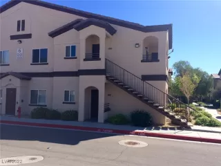 Photo #1: 2379833 Listing 