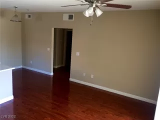 Photo #3: 2379833 Listing 