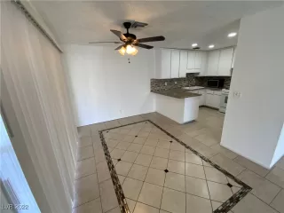 Photo #2: 2379849 Listing 