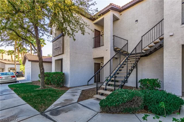 MLS: 2379874 Condo For Sale