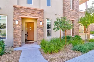 Photo #2: 2379884 Listing 