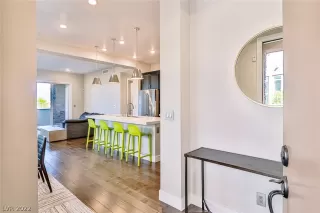 Photo #3: 2379884 Listing 