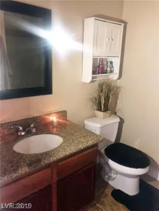 Photo #2: 2379905 Listing 