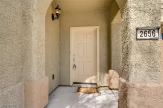 Photo #2: 2379933 Listing 