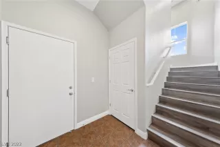 Photo #2: 2380003 Listing 